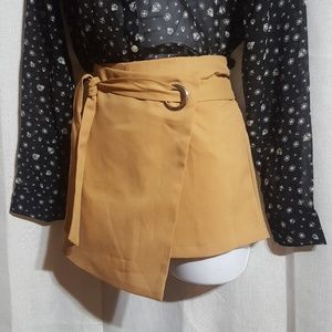 Sugar Lips Khaki Skort XS